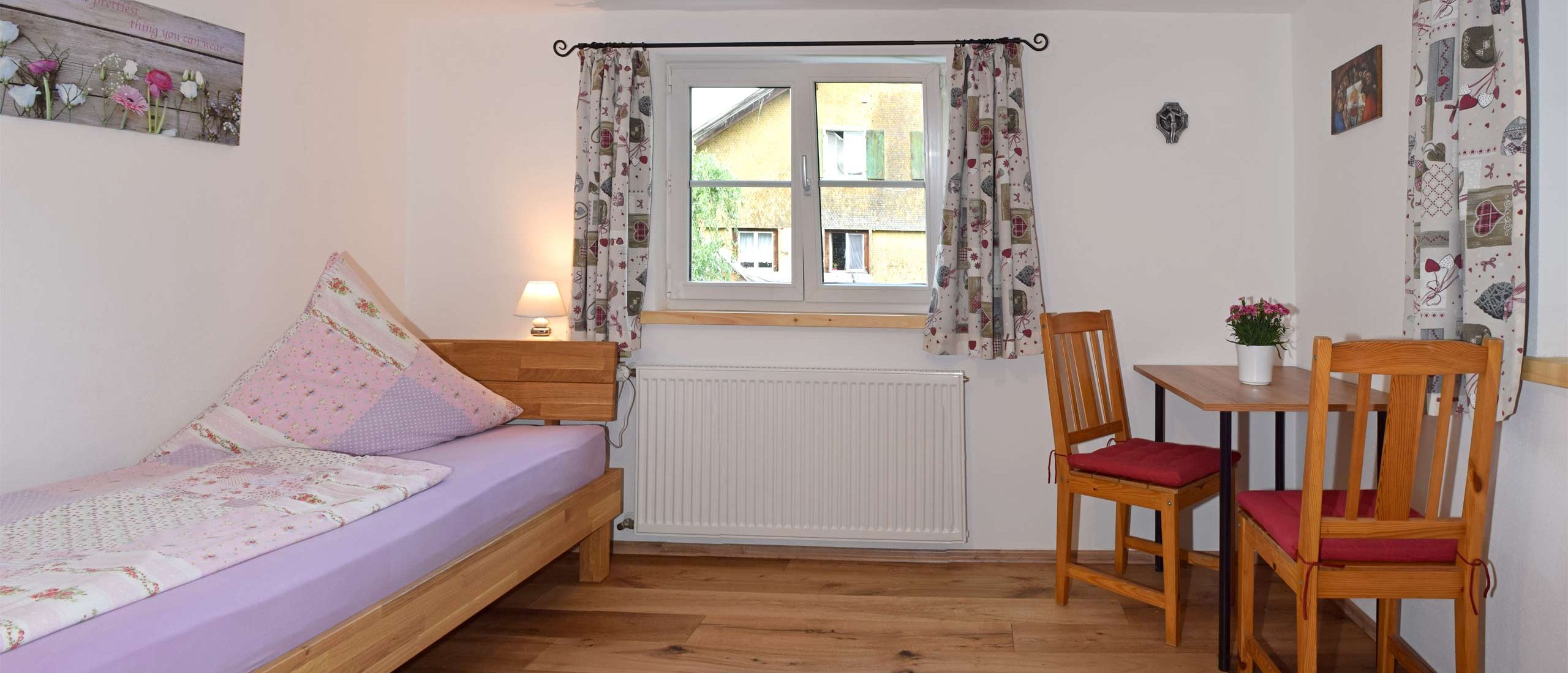 Kirchbihler Zimmer Spatzennest Akams